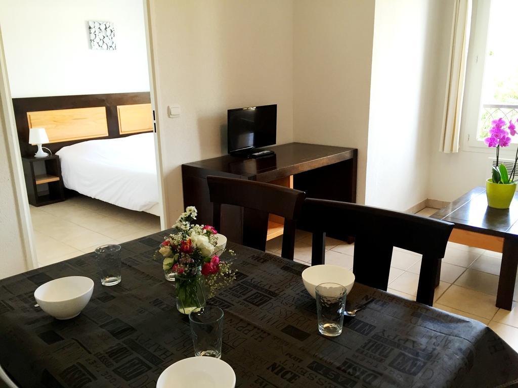 Resid'Artel Cadarache - Iter Hotel แซ็งต์-ปอล-เลซ-ดูร็องส์ ภายนอก รูปภาพ