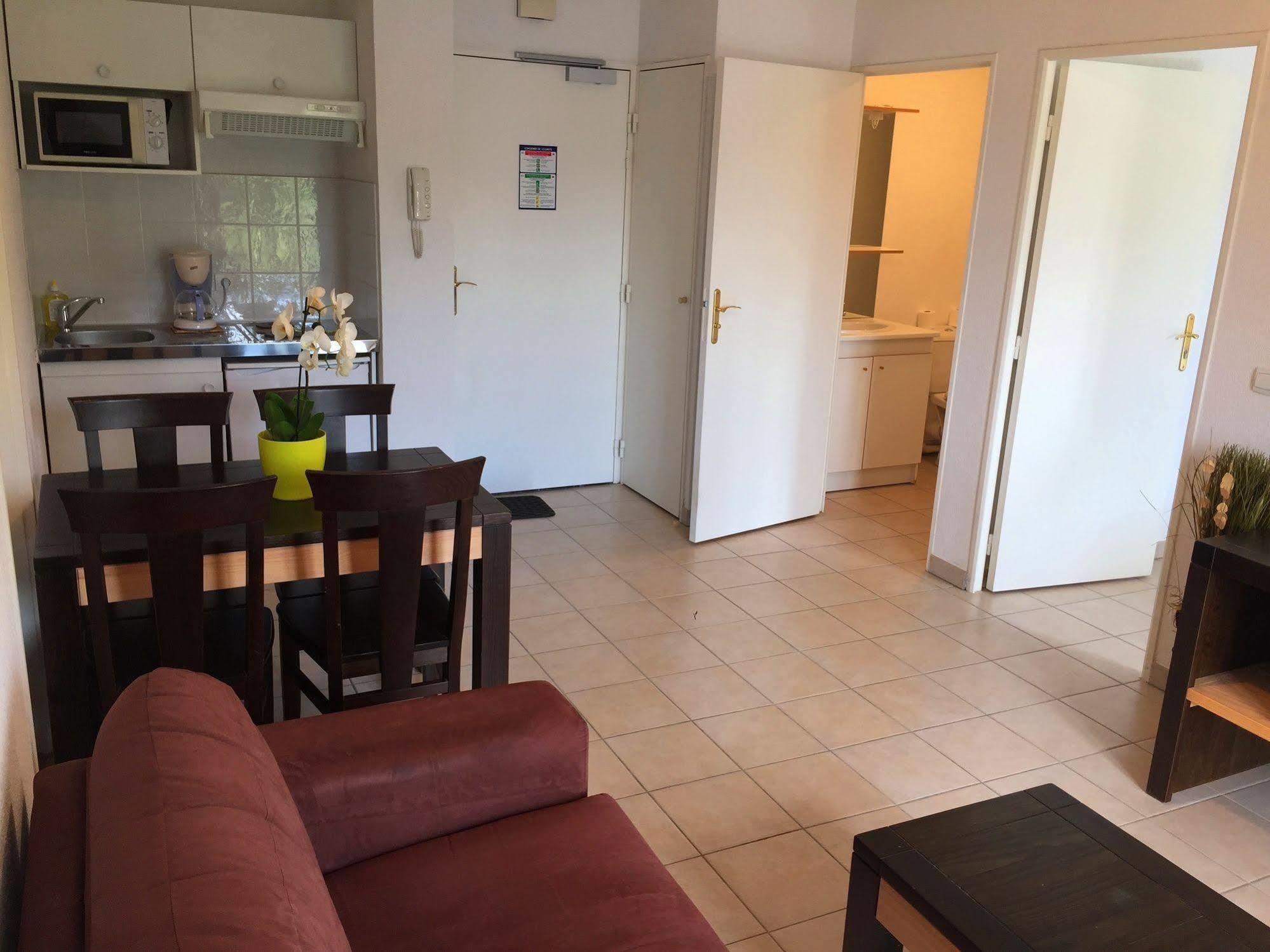 Resid'Artel Cadarache - Iter Hotel แซ็งต์-ปอล-เลซ-ดูร็องส์ ภายนอก รูปภาพ