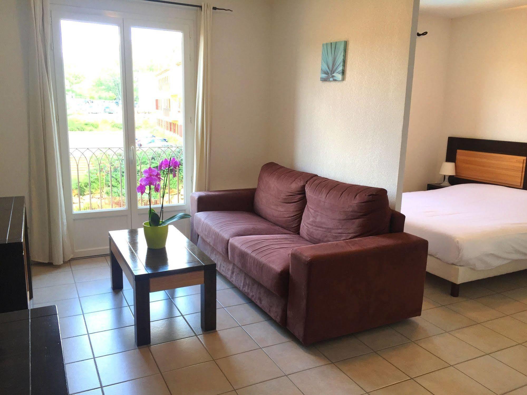 Resid'Artel Cadarache - Iter Hotel แซ็งต์-ปอล-เลซ-ดูร็องส์ ภายนอก รูปภาพ
